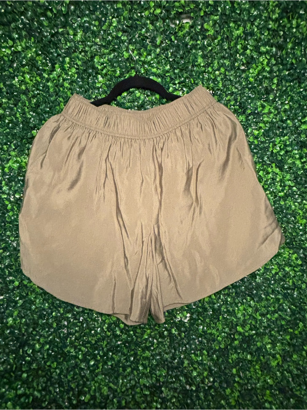 Darling High-Waist Casual Shorts in Light Brown